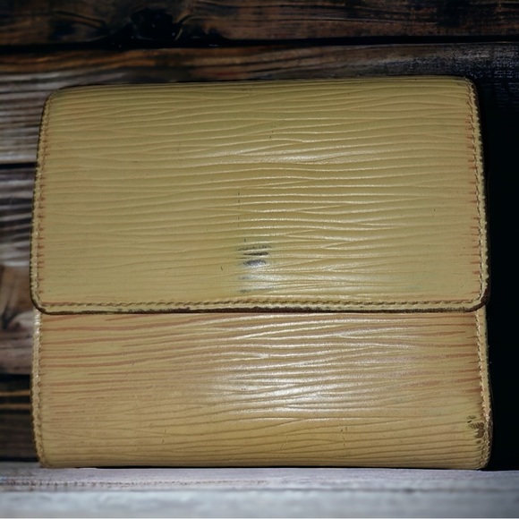 Vintage Louis Vuitton Yellow & Purple Epi Leather Elise Wallet - Picture 3 of 8